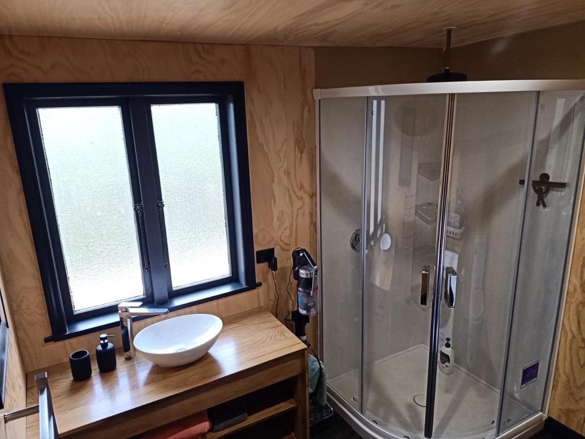 וונגאנואי Renagour Cottage - Farmstay With Hot Tub! מראה חיצוני תמונה